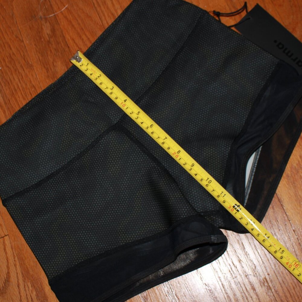 Karma "Printed Rochelle" Athletic Short - Picture 6 of 6